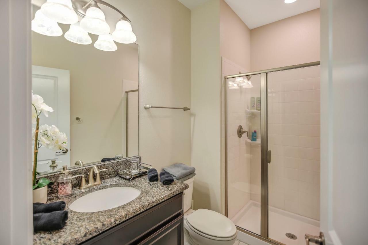 C - New 4 Bedroom Home - 5 Miles To Disney - Free Water Park - Private Pool Kissimmee Exterior photo